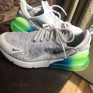 Nike air maxs
